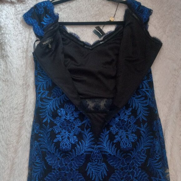 Dress - Picture 10 of 10